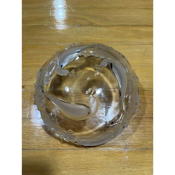 Vintage Frosted Crystal Glass Bowl Floral & Bird Design Scalloped Edge 9" - Picture 4 of 4